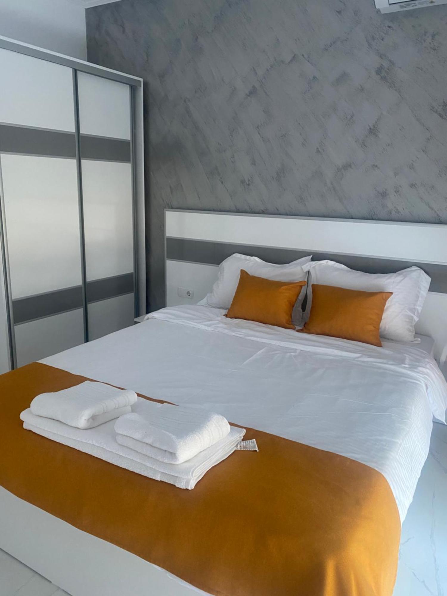 Appartement Pami à Néa Péramos Extérieur photo