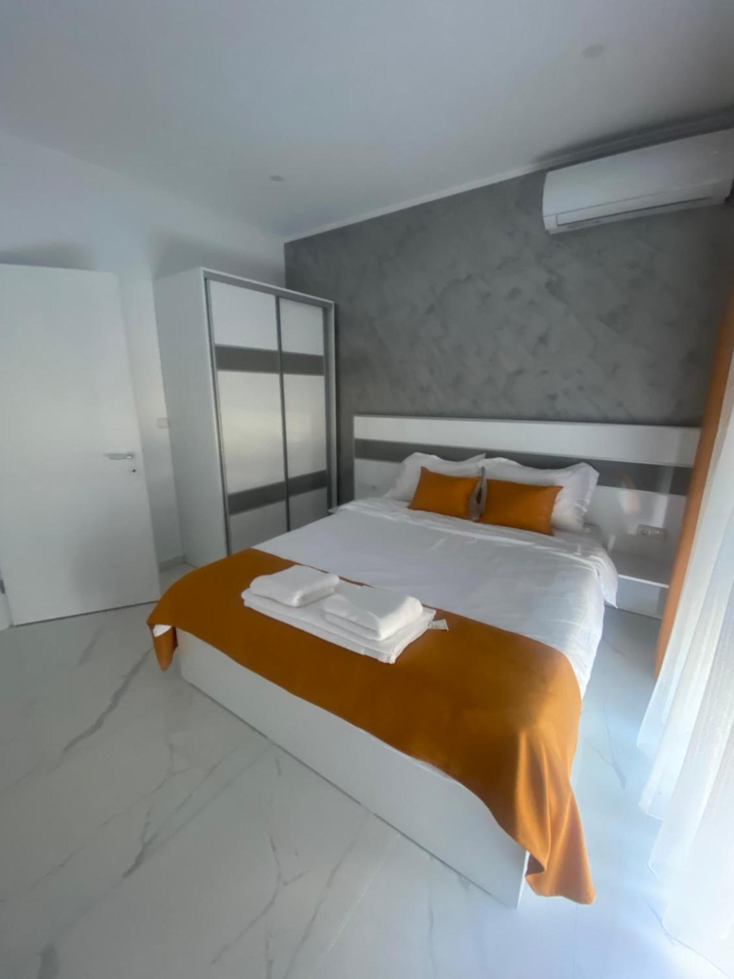 Appartement Pami à Néa Péramos Extérieur photo